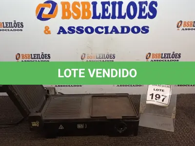 LOTE 197 - 01 GRILL ELÉTRICO MARCA BLACK & DECKER. (NO ESTADO) ATENÇÃO! FAZER A VISITAÇÃO ANTES DE ARREMATAR, NÃO SABEMOS SE FUNCIONA, LEILÃO NÃO TEM GARANTIA E NEM DEVOLUÇÃO, SUJEITO A POSSÍVEIS AVARIAS VISÍVEIS/OCULTAS E/OU AUSÊNCIA DE COMPONENTES.