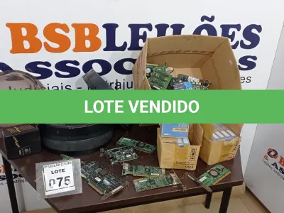 LOTE 075 - 01 LOTE COM GRANDE QUANTIDADE DE PLACAS DE CIRCUITOS E ACESSÓRIOS DE CÂMERAS DE MONITORAMENTO. (NO ESTADO) ATENÇÃO! FAZER A VISITAÇÃO ANTES DE ARREMATAR, NÃO SABEMOS SE FUNCIONA, LEILÃO NÃO TEM GARANTIA E NEM DEVOLUÇÃO, SUJEITO A POSSÍVEIS AVARIAS VISÍVEIS/OCULTAS E/OU AUSÊNCIA DE COMPONENTES.
