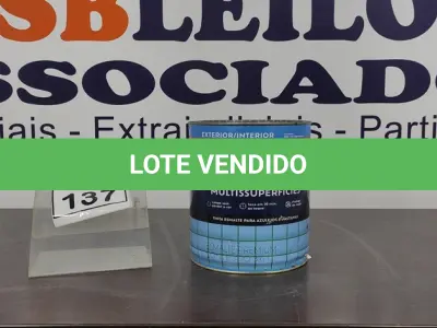 LOTE 137 - 01 LATA DE TINTA ESMALTE PARA AZULEJOS E PASTILHAS 3,6L NA COR ACETINADO BRANCO MARCA SUVINIL. (NO ESTADO) ATENÇÃO! FAZER A VISITAÇÃO ANTES DE ARREMATAR, NÃO SABEMOS SE FUNCIONA, LEILÃO NÃO TEM GARANTIA E NEM DEVOLUÇÃO, SUJEITO A POSSÍVEIS AVARIAS VISÍVEIS/OCULTAS E/OU AUSÊNCIA DE COMPONENTES.