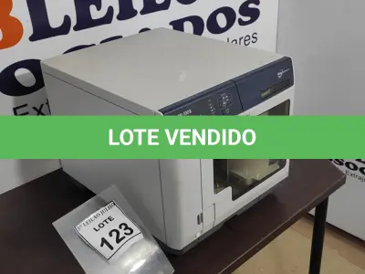 LOTE 123 - 01 IMPRESSORA E GRAVADORA DE CD E DVD PP100 II MARCA EPSON. (NO ESTADO) ATENÇÃO! FAZER A VISITAÇÃO ANTES DE ARREMATAR, NÃO SABEMOS SE FUNCIONA, LEILÃO NÃO TEM GARANTIA E NEM DEVOLUÇÃO, SUJEITO A POSSÍVEIS AVARIAS VISÍVEIS/OCULTAS E/OU AUSÊNCIA DE COMPONENTES.