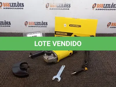 LOTE 090 - ESMERILHADEIRA ANGULAR 220V 710W  ACESSÓRIOS 1CHAVE 1PROTETOR 1MANOPLA (NO ESTADO) ATENÇÃO! FAZER A VISITAÇÃO ANTES DE ARREMATAR, NÃO SABEMOS SE FUNCIONA, LEILÃO NÃO TEM GARANTIA E NEM DEVOLUÇÃO, SUJEITO A POSSÍVEIS AVARIAS VISÍVEIS/OCULTAS E/OU AUSÊNCIA DE COMPONENTES.