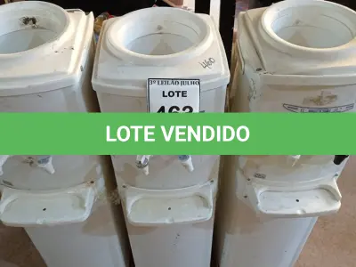 LOTE 463 - 03 BEBEDOUROS PARA GARRAFÃO. (NO ESTADO) ATENÇÃO! FAZER A VISITAÇÃO ANTES DE ARREMATAR, NÃO SABEMOS SE FUNCIONA, LEILÃO NÃO TEM GARANTIA E NEM DEVOLUÇÃO, SUJEITO A POSSÍVEIS AVARIAS VISÍVEIS/OCULTAS E/OU AUSÊNCIA DE COMPONENTES.
