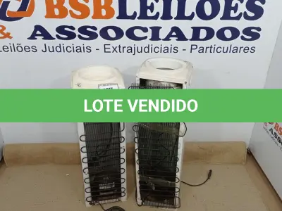 LOTE 476 - 02 BEBEDOUROS PARA GARRAFÃO. (NO ESTADO) ATENÇÃO! FAZER A VISITAÇÃO ANTES DE ARREMATAR, NÃO SABEMOS SE FUNCIONA, LEILÃO NÃO TEM GARANTIA E NEM DEVOLUÇÃO, SUJEITO A POSSÍVEIS AVARIAS VISÍVEIS/OCULTAS E/OU AUSÊNCIA DE COMPONENTES.