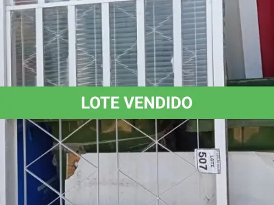 LOTE 507 - 01 JANELA DE VIDRO COM GRADE. (NO ESTADO) ATENÇÃO! FAZER A VISITAÇÃO ANTES DE ARREMATAR, NÃO SABEMOS SE FUNCIONA, LEILÃO NÃO TEM GARANTIA E NEM DEVOLUÇÃO, SUJEITO A POSSÍVEIS AVARIAS VISÍVEIS/OCULTAS E/OU AUSÊNCIA DE COMPONENTES.