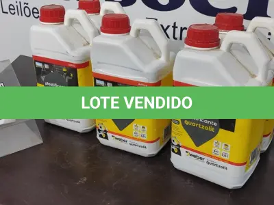 LOTE 371 - 05 GALÕES DE ADITIVO PARA ARGAMASSAS PLASTIFICANTE QUARTZOLIT DE 3,6 CADA MARCA WEBER. (NO ESTADO) ATENÇÃO! FAZER A VISITAÇÃO ANTES DE ARREMATAR, NÃO SABEMOS SE FUNCIONA. LEILÃO NÃO TEM GARANTIA E NEM DEVOLUÇÃO, SUJEITO A POSSÍVEIS AVARIAS VISÍVEIS/OCULTAS E/OU AUSÊNCIA DE COMPONENTES.