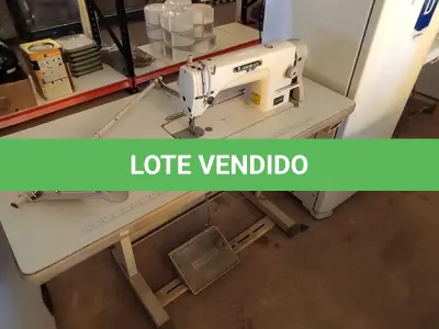 LOTE 404 - 01 MÁQUINA DE COSTURA INDUSTRIAL MARCA LANMAX. (NO ESTADO) ATENÇÃO! FAZER A VISITAÇÃO ANTES DE ARREMATAR, NÃO SABEMOS SE FUNCIONA. LEILÃO NÃO TEM GARANTIA E NEM DEVOLUÇÃO, SUJEITO A POSSÍVEIS AVARIAS VISÍVEIS/OCULTAS E/OU AUSÊNCIA DE COMPONENTES.