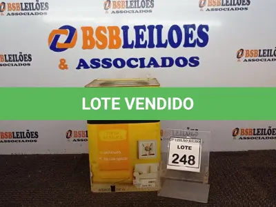 LOTE 248 - 01 LATA DE TINTA ACRÍLICA 18L NA COR FOSCO PALHA MARCA GLASURIT. (NO ESTADO) ATENÇÃO! FAZER A VISITAÇÃO ANTES DE ARREMATAR, NÃO SABEMOS SE FUNCIONA, LEILÃO NÃO TEM GARANTIA E NEM DEVOLUÇÃO, SUJEITO A POSSÍVEIS AVARIAS VISÍVEIS/OCULTAS E/OU AUSÊNCIA DE COMPONENTES.