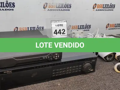 LOTE 442 - 02 APARELHOS DVR E 10 CÂMERAS DE MONITORAMENTO. (NO ESTADO) ATENÇÃO! FAZER A VISITAÇÃO ANTES DE ARREMATAR, NÃO SABEMOS SE FUNCIONA, LEILÃO NÃO TEM GARANTIA E NEM DEVOLUÇÃO, SUJEITO A POSSÍVEIS AVARIAS VISÍVEIS/OCULTAS E/OU AUSÊNCIA DE COMPONENTES.