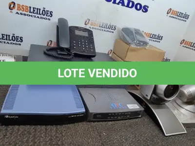 LOTE 422 - 01 ROTEADOR CISCO E EQUIPAMENTOS DE INTERNET, 01 KIT DE EQUIPAMENTOS DE VÍDEO POLYCOM E 01 MODEM COM CABOS. (NO ESTADO) ATENÇÃO! FAZER A VISITAÇÃO ANTES DE ARREMATAR, NÃO SABEMOS SE FUNCIONA. LEILÃO NÃO TEM GARANTIA E NEM DEVOLUÇÃO, SUJEITO A POSSÍVEIS AVARIAS VISÍVEIS/OCULTAS E/OU AUSÊNCIA DE COMPONENTES.