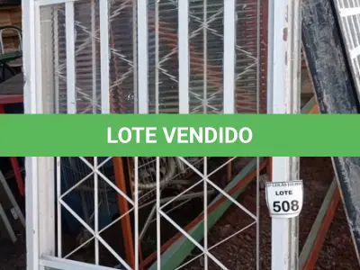 LOTE 508 - 01 JANELA DE VIDRO COM GRADE. (NO ESTADO) ATENÇÃO! FAZER A VISITAÇÃO ANTES DE ARREMATAR, NÃO SABEMOS SE FUNCIONA, LEILÃO NÃO TEM GARANTIA E NEM DEVOLUÇÃO, SUJEITO A POSSÍVEIS AVARIAS VISÍVEIS/OCULTAS E/OU AUSÊNCIA DE COMPONENTES.