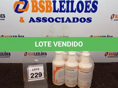 LOTE 229 - 06 LUSTRA MÓVEIS COM 1L CADA. (NO ESTADO) ATENÇÃO! FAZER A VISITAÇÃO ANTES DE ARREMATAR, NÃO SABEMOS SE FUNCIONA, LEILÃO NÃO TEM GARANTIA E NEM DEVOLUÇÃO, SUJEITO A POSSÍVEIS AVARIAS VISÍVEIS/OCULTAS E/OU AUSÊNCIA DE COMPONENTES.