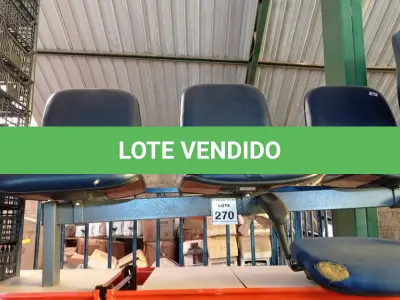 LOTE 270 - 01 LONGARINA DE 03 LUGARES E 01 CADEIRA ALTA PARA CAIXA. (NO ESTADO) ATENÇÃO! FAZER A VISITAÇÃO ANTES DE ARREMATAR, NÃO SABEMOS SE FUNCIONA, LEILÃO NÃO TEM GARANTIA E NEM DEVOLUÇÃO, SUJEITO A POSSÍVEIS AVARIAS VISÍVEIS/OCULTAS E/OU AUSÊNCIA DE COMPONENTES.