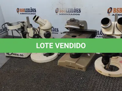 LOTE 445 - 04 MICROSCÓPIOS COM AVARIAS. (NO ESTADO) ATENÇÃO! FAZER A VISITAÇÃO ANTES DE ARREMATAR, NÃO SABEMOS SE FUNCIONA, LEILÃO NÃO TEM GARANTIA E NEM DEVOLUÇÃO, SUJEITO A POSSÍVEIS AVARIAS VISÍVEIS/OCULTAS E/OU AUSÊNCIA DE COMPONENTES.
