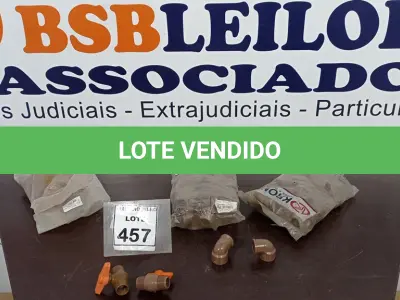 LOTE 457 - 10 PEÇAS DE REGISTRO PVC 25MM, 30 JOELHOS 90° 25X3/4 E VÁRIAS PEÇAS DE TÊ SOLDÁVEL. (NO ESTADO) ATENÇÃO! FAZER A VISITAÇÃO ANTES DE ARREMATAR, NÃO SABEMOS SE FUNCIONA, LEILÃO NÃO TEM GARANTIA E NEM DEVOLUÇÃO, SUJEITO A POSSÍVEIS AVARIAS VISÍVEIS/OCULTAS E/OU AUSÊNCIA DE COMPONENTES.