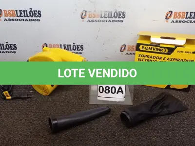 LOTE 090 - ESMERILHADEIRA ANGULAR 220V 710W  ACESSÓRIOS 1CHAVE 1PROTETOR 1MANOPLA (NO ESTADO) ATENÇÃO! FAZER A VISITAÇÃO ANTES DE ARREMATAR, NÃO SABEMOS SE FUNCIONA, LEILÃO NÃO TEM GARANTIA E NEM DEVOLUÇÃO, SUJEITO A POSSÍVEIS AVARIAS VISÍVEIS/OCULTAS E/OU AUSÊNCIA DE COMPONENTES.