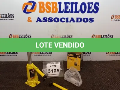 LOTE 310 - 01 MACACO HIDRÁULICO MANUAL TIPO GARRAFA. (NO ESTADO) ATENÇÃO! FAZER A VISITAÇÃO ANTES DE ARREMATAR, NÃO SABEMOS SE FUNCIONA, LEILÃO NÃO TEM GARANTIA E NEM DEVOLUÇÃO, SUJEITO A POSSÍVEIS AVARIAS VISÍVEIS/OCULTAS E/OU AUSÊNCIA DE COMPONENTES.