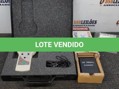 LOTE 449 - 01 MALETA COM 01 ANALISADOR DE COMPOSIÇÃO CORPORAL MALTRON E 01 BATERIA PARA FLASH QUANTUM. (NO ESTADO) ATENÇÃO! FAZER A VISITAÇÃO ANTES DE ARREMATAR, NÃO SABEMOS SE FUNCIONA, LEILÃO NÃO TEM GARANTIA E NEM DEVOLUÇÃO, SUJEITO A POSSÍVEIS AVARIAS VISÍVEIS/OCULTAS E/OU AUSÊNCIA DE COMPONENTES.