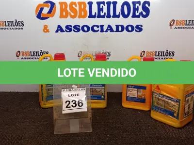 LOTE 236 - 04 GALÕES DE ADITIVO PLASTIFICANTE PARA ARGAMASSA DE ASSENTAMENTO E REBOCO DE 3,6LTS CADA MARCA SIKA. (NO ESTADO) ATENÇÃO! FAZER A VISITAÇÃO ANTES DE ARREMATAR, NÃO SABEMOS SE FUNCIONA, LEILÃO NÃO TEM GARANTIA E NEM DEVOLUÇÃO, SUJEITO A POSSÍVEIS AVARIAS VISÍVEIS/OCULTAS E/OU AUSÊNCIA DE COMPONENTES.