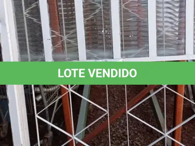 LOTE 508 - 01 JANELA DE VIDRO COM GRADE. (NO ESTADO) ATENÇÃO! FAZER A VISITAÇÃO ANTES DE ARREMATAR, NÃO SABEMOS SE FUNCIONA, LEILÃO NÃO TEM GARANTIA E NEM DEVOLUÇÃO, SUJEITO A POSSÍVEIS AVARIAS VISÍVEIS/OCULTAS E/OU AUSÊNCIA DE COMPONENTES.