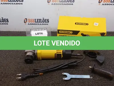 LOTE 100 - ESMERILHADEIRA ANGULAR 220V 710W  ACESSÓRIOS 1CHAVE 1PROTETOR 1MANOPLA (NO ESTADO) ATENÇÃO! FAZER A VISITAÇÃO ANTES DE ARREMATAR, NÃO SABEMOS SE FUNCIONA, LEILÃO NÃO TEM GARANTIA E NEM DEVOLUÇÃO, SUJEITO A POSSÍVEIS AVARIAS VISÍVEIS/OCULTAS E/OU AUSÊNCIA DE COMPONENTES.