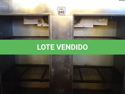 LOTE 245 - 01 REFRIGERADOR INDUSTRIAL 02 PORTAS. (NO ESTADO) ATENÇÃO! FAZER A VISITAÇÃO ANTES DE ARREMATAR, NÃO SABEMOS SE FUNCIONA, LEILÃO NÃO TEM GARANTIA E NEM DEVOLUÇÃO, SUJEITO A POSSÍVEIS AVARIAS VISÍVEIS/OCULTAS E/OU AUSÊNCIA DE COMPONENTES.