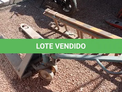 LOTE 511 - 01 PALETEIRA MANUAL. (NO ESTADO) ATENÇÃO! FAZER A VISITAÇÃO ANTES DE ARREMATAR, NÃO SABEMOS SE FUNCIONA, LEILÃO NÃO TEM GARANTIA E NEM DEVOLUÇÃO, SUJEITO A POSSÍVEIS AVARIAS VISÍVEIS/OCULTAS E/OU AUSÊNCIA DE COMPONENTES.