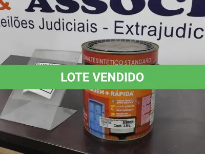 LOTE 524 - 01 LATA DE ESMALTE SINTÉTICO COM 3,6L NA COR BRILHANTE MARROM CONHAQUE MARCA GLASURIT. (NO ESTADO) ATENÇÃO! FAZER A VISITAÇÃO ANTES DE ARREMATAR, NÃO SABEMOS SE FUNCIONA, LEILÃO NÃO TEM GARANTIA E NEM DEVOLUÇÃO, SUJEITO A POSSÍVEIS AVARIAS VISÍVEIS/OCULTAS E/OU AUSÊNCIA DE COMPONENTES.