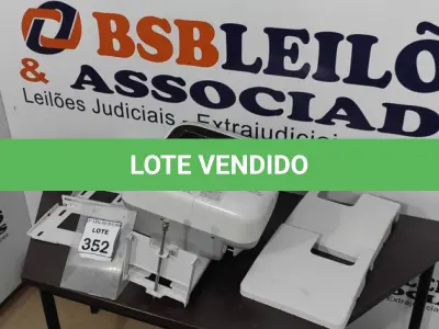 LOTE 352 - 01 PROJETOR INTRATIVO BRIGHTLINK 595WI COM SUPORTE (NO ESTADO) ATENÇÃO! FAZER A VISITAÇÃO ANTES DE ARREMATAR, NÃO SABEMOS SE FUNCIONA. LEILÃO NÃO TEM GARANTIA E NEM DEVOLUÇÃO, SUJEITO A POSSÍVEIS AVARIAS VISÍVEIS/OCULTAS E/OU AUSÊNCIA DE COMPONENTES.