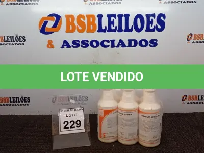LOTE 229 - 06 LUSTRA MÓVEIS COM 1L CADA. (NO ESTADO) ATENÇÃO! FAZER A VISITAÇÃO ANTES DE ARREMATAR, NÃO SABEMOS SE FUNCIONA, LEILÃO NÃO TEM GARANTIA E NEM DEVOLUÇÃO, SUJEITO A POSSÍVEIS AVARIAS VISÍVEIS/OCULTAS E/OU AUSÊNCIA DE COMPONENTES.