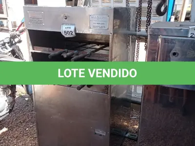 LOTE 502 - 01 CHURRASQUEIRA DUPLA EM INOX COM ESPETOS. (NO ESTADO) ATENÇÃO! FAZER A VISITAÇÃO ANTES DE ARREMATAR, NÃO SABEMOS SE FUNCIONA, LEILÃO NÃO TEM GARANTIA E NEM DEVOLUÇÃO, SUJEITO A POSSÍVEIS AVARIAS VISÍVEIS/OCULTAS E/OU AUSÊNCIA DE COMPONENTES.