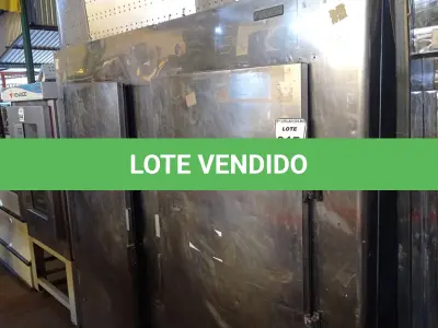 LOTE 245 - 01 REFRIGERADOR INDUSTRIAL 02 PORTAS. (NO ESTADO) ATENÇÃO! FAZER A VISITAÇÃO ANTES DE ARREMATAR, NÃO SABEMOS SE FUNCIONA, LEILÃO NÃO TEM GARANTIA E NEM DEVOLUÇÃO, SUJEITO A POSSÍVEIS AVARIAS VISÍVEIS/OCULTAS E/OU AUSÊNCIA DE COMPONENTES.