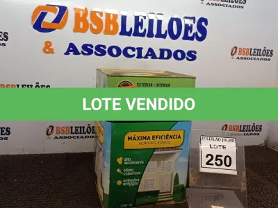 LOTE 250 - 01 LATA DE TINTA ACRÍLICA STANDARD DE 18L NA COR FOSCO GELO MARCA GLASURIT. (NO ESTADO) ATENÇÃO! FAZER A VISITAÇÃO ANTES DE ARREMATAR, NÃO SABEMOS SE FUNCIONA, LEILÃO NÃO TEM GARANTIA E NEM DEVOLUÇÃO, SUJEITO A POSSÍVEIS AVARIAS VISÍVEIS/OCULTAS E/OU AUSÊNCIA DE COMPONENTES.