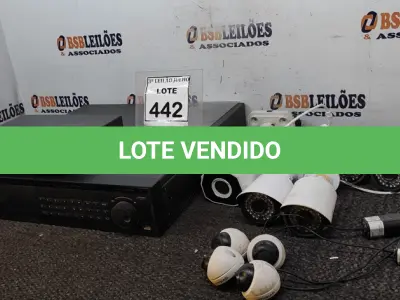 LOTE 442 - 02 APARELHOS DVR E 10 CÂMERAS DE MONITORAMENTO. (NO ESTADO) ATENÇÃO! FAZER A VISITAÇÃO ANTES DE ARREMATAR, NÃO SABEMOS SE FUNCIONA, LEILÃO NÃO TEM GARANTIA E NEM DEVOLUÇÃO, SUJEITO A POSSÍVEIS AVARIAS VISÍVEIS/OCULTAS E/OU AUSÊNCIA DE COMPONENTES.