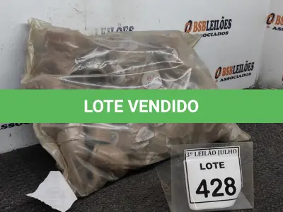 LOTE 428 - 65 PEÇAS DE JOELHO SOLDÁVEL DE 40MM. (NO ESTADO) ATENÇÃO! FAZER A VISITAÇÃO ANTES DE ARREMATAR, NÃO SABEMOS SE FUNCIONA, LEILÃO NÃO TEM GARANTIA E NEM DEVOLUÇÃO, SUJEITO A POSSÍVEIS AVARIAS VISÍVEIS/OCULTAS E/OU AUSÊNCIA DE COMPONENTES.