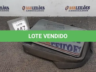 LOTE 447 - 01 NOTEBOOK MARCA DELL COM CASE. (NO ESTADO) ATENÇÃO! FAZER A VISITAÇÃO ANTES DE ARREMATAR, NÃO SABEMOS SE FUNCIONA, LEILÃO NÃO TEM GARANTIA E NEM DEVOLUÇÃO, SUJEITO A POSSÍVEIS AVARIAS VISÍVEIS/OCULTAS E/OU AUSÊNCIA DE COMPONENTES.