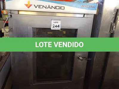 LOTE 244 - 01 FORNO INDUSTRIAL ELÉTRICO. (NO ESTADO) ATENÇÃO! FAZER A VISITAÇÃO ANTES DE ARREMATAR, NÃO SABEMOS SE FUNCIONA, LEILÃO NÃO TEM GARANTIA E NEM DEVOLUÇÃO, SUJEITO A POSSÍVEIS AVARIAS VISÍVEIS/OCULTAS E/OU AUSÊNCIA DE COMPONENTES.