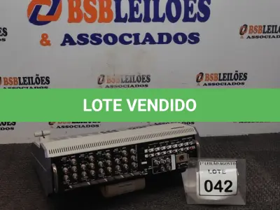 LOTE 042 - 01 SWITCHER DE VÍDEO. (NO ESTADO) ATENÇÃO! FAZER A VISITAÇÃO ANTES DE ARREMATAR, NÃO SABEMOS SE FUNCIONA. LEILÃO NÃO TEM GARANTIA E NEM DEVOLUÇÃO, SUJEITO A POSSÍVEIS AVARIAS VISÍVEIS/OCULTAS E/OU AUSÊNCIA DE COMPONENTES.