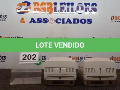 LOTE 202 - 02 IMPRESSORAS DE ETIQUETAS MARCA DIEBOLD. (NO ESTADO) ATENÇÃO! FAZER A VISITAÇÃO ANTES DE ARREMATAR, NÃO SABEMOS SE FUNCIONA, LEILÃO NÃO TEM GARANTIA E NEM DEVOLUÇÃO, SUJEITO A POSSÍVEIS AVARIAS VISÍVEIS/OCULTAS E/OU AUSÊNCIA DE COMPONENTES.