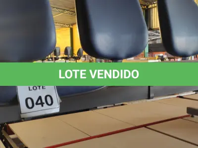 LOTE 040 - 01 LONGARINA COM 03 LUGARES. (NO ESTADO) ATENÇÃO! FAZER A VISITAÇÃO ANTES DE ARREMATAR, NÃO SABEMOS SE FUNCIONA. LEILÃO NÃO TEM GARANTIA E NEM DEVOLUÇÃO, SUJEITO A POSSÍVEIS AVARIAS VISÍVEIS/OCULTAS E/OU AUSÊNCIA DE COMPONENTES.