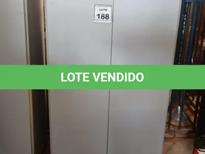 LOTE 188 - 01 ARMÁRIO ALTO 02 PORTAS COM TRANCA. (NO ESTADO) ATENÇÃO! FAZER A VISITAÇÃO ANTES DE ARREMATAR, NÃO SABEMOS SE FUNCIONA. LEILÃO NÃO TEM GARANTIA E NEM DEVOLUÇÃO, SUJEITO A POSSÍVEIS AVARIAS VISÍVEIS/OCULTAS E/OU AUSÊNCIA DE COMPONENTES.