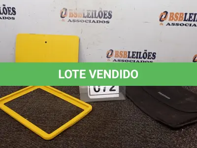 LOTE 072 - 01 TABLET COM CAPA MARCA POSITIVO. (NO ESTADO) ATENÇÃO! FAZER A VISITAÇÃO ANTES DE ARREMATAR, NÃO SABEMOS SE FUNCIONA. LEILÃO NÃO TEM GARANTIA E NEM DEVOLUÇÃO, SUJEITO A POSSÍVEIS AVARIAS VISÍVEIS/OCULTAS E/OU AUSÊNCIA DE COMPONENTES.