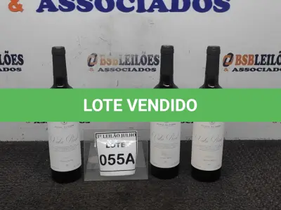 LOTE 055 - 03 GARRAFAS DE VINHO TINTO VALA REAL PORTUGUÊS SAFRA 2019 750ML. (NO ESTADO) ATENÇÃO! FAZER A VISITAÇÃO ANTES DE ARREMATAR, NÃO SABEMOS SE FUNCIONA, LEILÃO NÃO TEM GARANTIA E NEM DEVOLUÇÃO, SUJEITO A POSSÍVEIS AVARIAS VISÍVEIS/OCULTAS E/OU AUSÊNCIA DE COMPONENTES.
