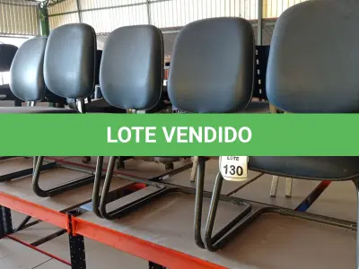 LOTE 130 - 05 CADEIRAS DE ESCRITÓRIO COM PÉS FIXOS. (NO ESTADO) ATENÇÃO! FAZER A VISITAÇÃO ANTES DE ARREMATAR, NÃO SABEMOS SE FUNCIONA. LEILÃO NÃO TEM GARANTIA E NEM DEVOLUÇÃO, SUJEITO A POSSÍVEIS AVARIAS VISÍVEIS/OCULTAS E/OU AUSÊNCIA DE COMPONENTES.
