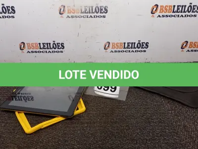 LOTE 099 - 01 TABLET COM CASE MARCA POSITIVO. (NO ESTADO) ATENÇÃO! FAZER A VISITAÇÃO ANTES DE ARREMATAR, NÃO SABEMOS SE FUNCIONA. LEILÃO NÃO TEM GARANTIA E NEM DEVOLUÇÃO, SUJEITO A POSSÍVEIS AVARIAS VISÍVEIS/OCULTAS E/OU AUSÊNCIA DE COMPONENTES.