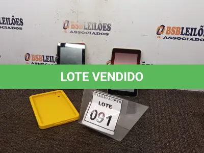 LOTE 091 - 02 TABLETS MARCA CCE. (NO ESTADO) ATENÇÃO! FAZER A VISITAÇÃO ANTES DE ARREMATAR, NÃO SABEMOS SE FUNCIONA. LEILÃO NÃO TEM GARANTIA E NEM DEVOLUÇÃO, SUJEITO A POSSÍVEIS AVARIAS VISÍVEIS/OCULTAS E/OU AUSÊNCIA DE COMPONENTES.