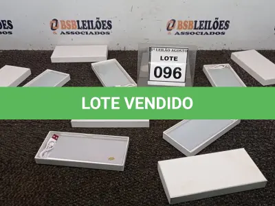 LOTE 096 - 05 BATERIAS EXTERNAS. (NO ESTADO) ATENÇÃO! FAZER A VISITAÇÃO ANTES DE ARREMATAR, NÃO SABEMOS SE FUNCIONA. LEILÃO NÃO TEM GARANTIA E NEM DEVOLUÇÃO, SUJEITO A POSSÍVEIS AVARIAS VISÍVEIS/OCULTAS E/OU AUSÊNCIA DE COMPONENTES.
