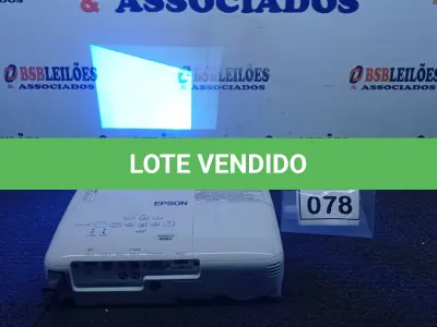 LOTE 078 - 01 PROJETOR MARCA EPSON. (NO ESTADO) ATENÇÃO! FAZER A VISITAÇÃO ANTES DE ARREMATAR, NÃO SABEMOS SE FUNCIONA. LEILÃO NÃO TEM GARANTIA E NEM DEVOLUÇÃO, SUJEITO A POSSÍVEIS AVARIAS VISÍVEIS/OCULTAS E/OU AUSÊNCIA DE COMPONENTES.