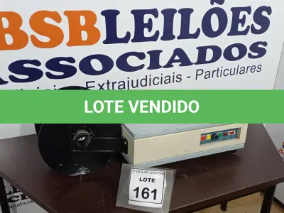 LOTE 161 - 01 EMBALADEIRA. (NO ESTADO) ATENÇÃO! FAZER A VISITAÇÃO ANTES DE ARREMATAR, NÃO SABEMOS SE FUNCIONA. LEILÃO NÃO TEM GARANTIA E NEM DEVOLUÇÃO, SUJEITO A POSSÍVEIS AVARIAS VISÍVEIS/OCULTAS E/OU AUSÊNCIA DE COMPONENTES.