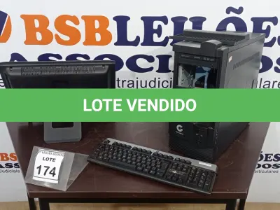 LOTE 174 - 01 ALL IN ONE MARCA COMPAQ. (NO ESTADO) ATENÇÃO! FAZER A VISITAÇÃO ANTES DE ARREMATAR, NÃO SABEMOS SE FUNCIONA. LEILÃO NÃO TEM GARANTIA E NEM DEVOLUÇÃO, SUJEITO A POSSÍVEIS AVARIAS VISÍVEIS/OCULTAS E/OU AUSÊNCIA DE COMPONENTES.