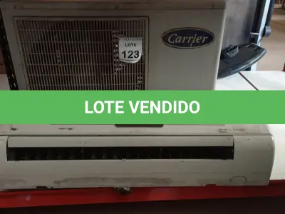 LOTE 123 - 01 AR CONDICIONADO MODELO SPRINGER MARCA CARRIER. (NO ESTADO) ATENÇÃO! FAZER A VISITAÇÃO ANTES DE ARREMATAR, NÃO SABEMOS SE FUNCIONA, LEILÃO NÃO TEM GARANTIA E NEM DEVOLUÇÃO, SUJEITO A POSSÍVEIS AVARIAS VISÍVEIS/OCULTAS E/OU AUSÊNCIA DE COMPONENTES.